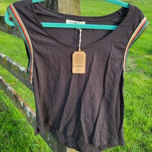 Natural life sparkle detail tissue tee